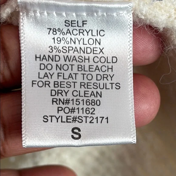 Storia White and Red Crew Neck Sweater with Multicolored Ribbing - Picture 5 of 6